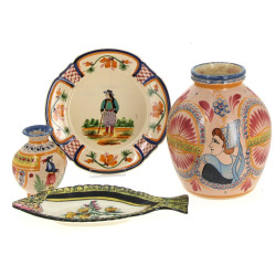 QUIMPER - Lot de 4 pièces en faïence : u