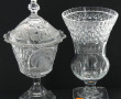 Beau vase forme Médicis en cristal taill