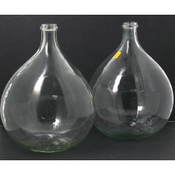 Deux dames Jeanne en verre 10 L, Hteur 3