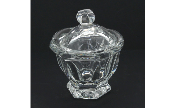BACCARAT - Bonbonnière couverte en crist