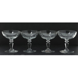 4 coupes à champagne anciennes en verre 