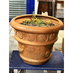 Grand pot de jardin en terre cuite (un é