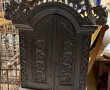 Petit meuble asiatique en bois sculpté d