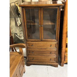 Petit meuble vitrine ouvrant à 2 portes 