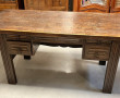 Bureau plat en bois sculpté, style rusti