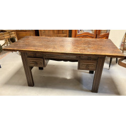 Bureau plat en bois sculpté, style rusti
