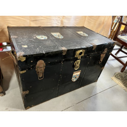 Malle de voyage ancienne en pin, plaquée