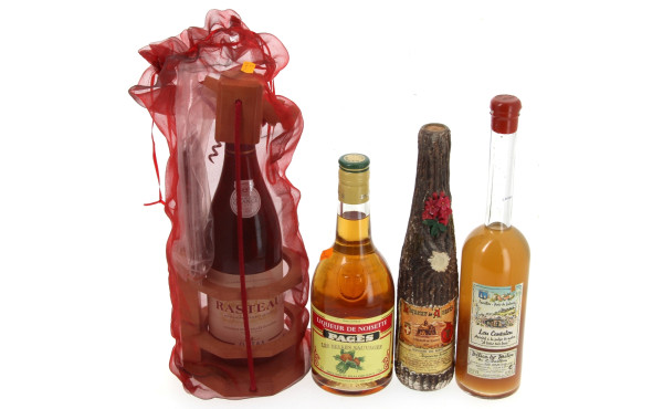 Lot de 4 bouteilles: - 1 B RASTEAU 2018
