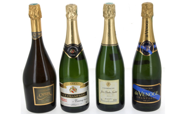 Lot de 4 bouteilles de CHAMPAGNE: - CAT