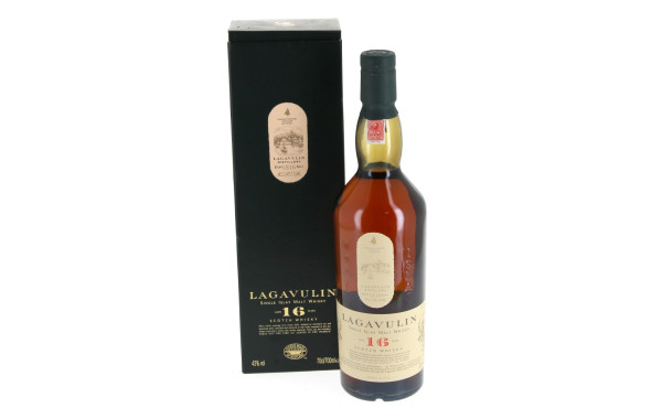 1 B WHISKY LAGAVULIN single malt 16 ans,