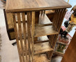 Bibliothèque tournante en bois exotique,