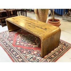 CHINE Xxème - Console basse en bois laqu