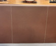 Tête de lit couleur chocolat pour un lit