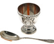 Coquetier en argent, et cuillère à œuf e