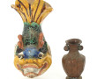 Vase d'applique en céramique polychrome 