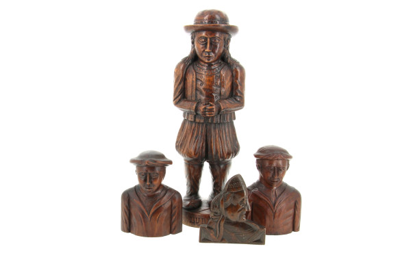 Thème BRETAGNE - 4 sujets en bois sculpt