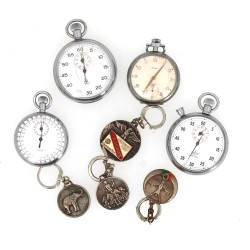 Lot de 3 chronomètres (accident sur un v