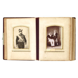 Album photo fin XIXème, reliure cuir bru