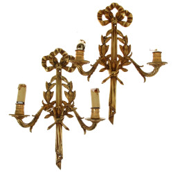 Paire d'appliques en bronze doré de styl