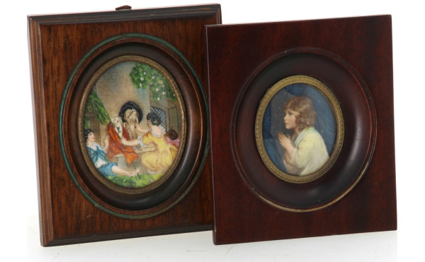 Deux miniatures à vue ovale peintes à la