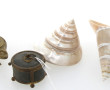 Petite lampe à huile formant bougeoir ou
