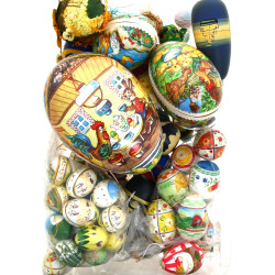 PAQUES - Lot de nombreux œufs de Pâques 
