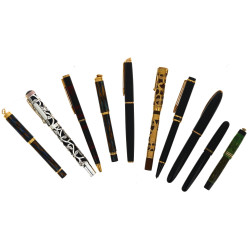 Lot de 10 stylos bille et encre dont Par