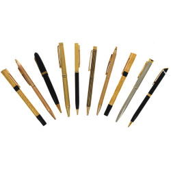 Lot de 10 stylos vintage essentiellement