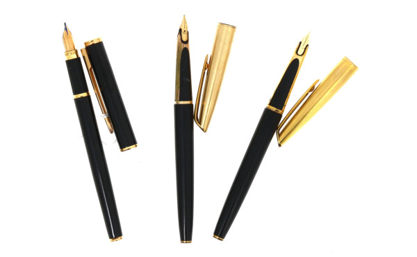 3 stylos encre vintage avec plumes or