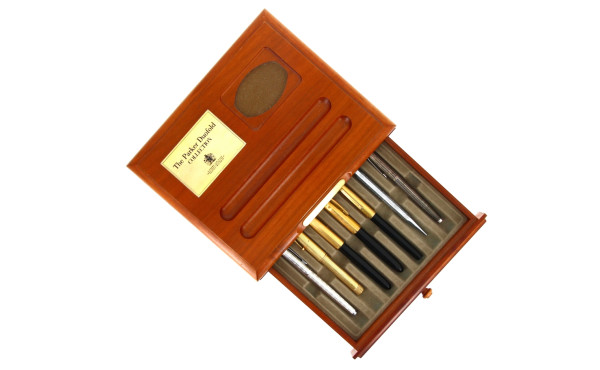 Coffret publicitaire PARKER ouvrant à un