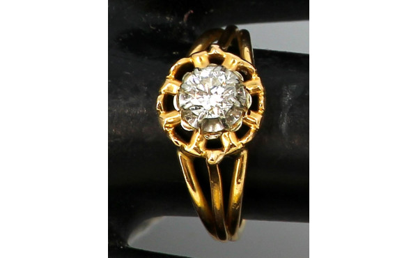 Bague en or jaune 18 carats, poinçon têt