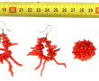Collier en brins de corail rouge : on y 