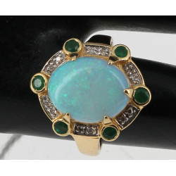 Bague en or jaune 18 carats, poinçon têt