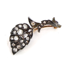 Broche ancienne en or et argent, forme f
