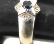 Bague en or 18 carats, poinçon tête d'ai