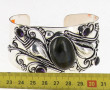 Important bracelet manchette en argent 9