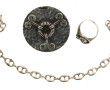 Lot de 3 bijoux : une broche en argent +