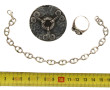 Lot de 3 bijoux : une broche en argent +