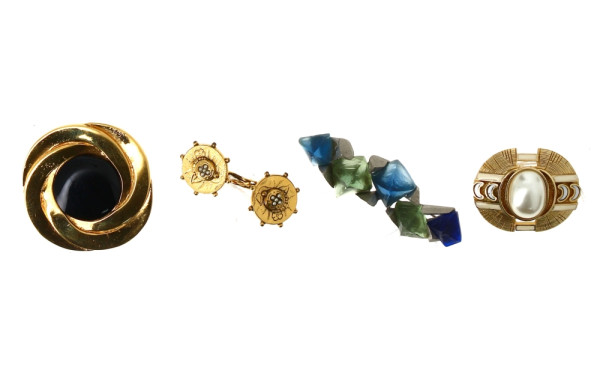 Lot de 4 bijoux signés : 1) LANVIN Paris