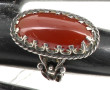 Bague en argent sertie d'un cabochon cou