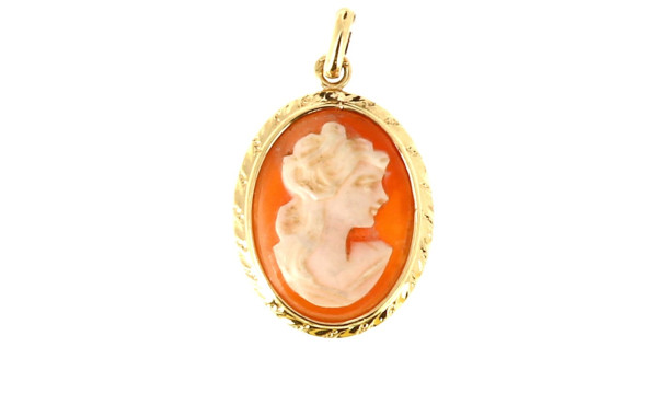 Petit pendentif camée en or jaune, poinç