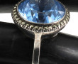 Bague ancienne en argent, sertie d'un st