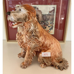 "Chien cocker", sujet en faïence polychr