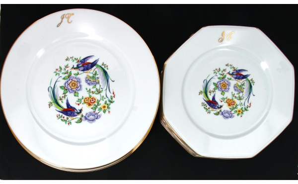 LIMOGES - Service de table en porcelaine