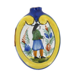 QUIMPER - Secouette à décor d'un breton 