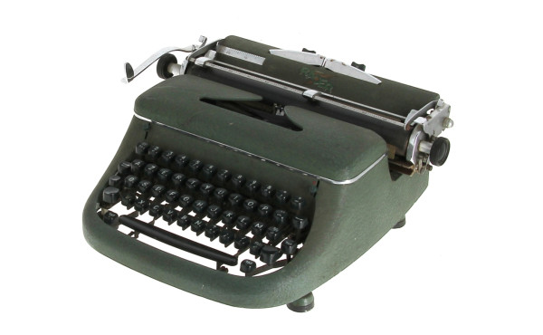 Machine à écrire vintage, vendue en l'ét