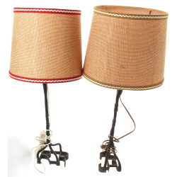 Fléau ancien en bois : on y joint 2 pied