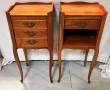 2 petits chevets en merisier 26 x 32 x H