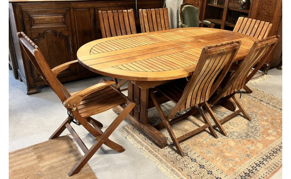 Belle table de terrasse en teck (H 74 x 