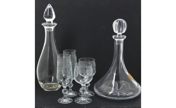 Petit service de verres à pied en verre 